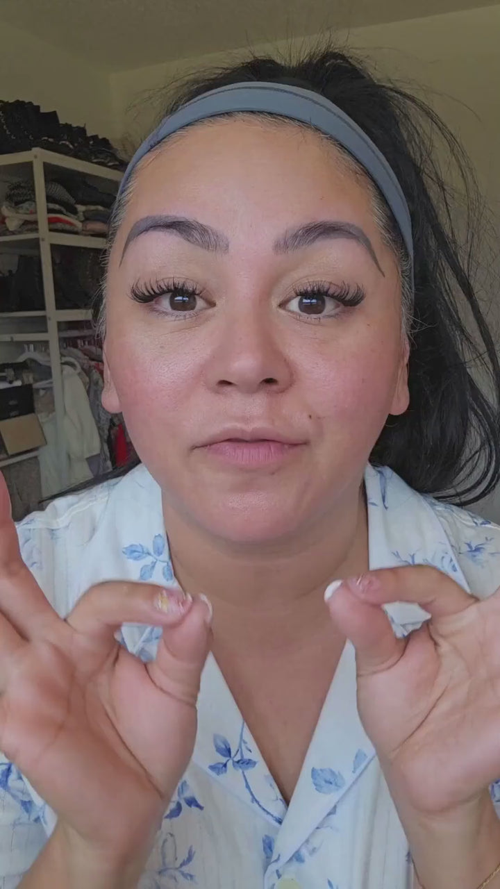 Patty, a KEYA customer, using Daily Glow Peptide Cream